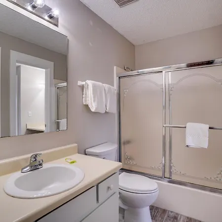 Portside Resort Pet Friendly Rentals By Panhandle Getaways Panama City Beach Room photo