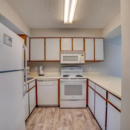 Portside Resort Pet Friendly Rentals By Panhandle Getaways Panama City Beach Room photo
