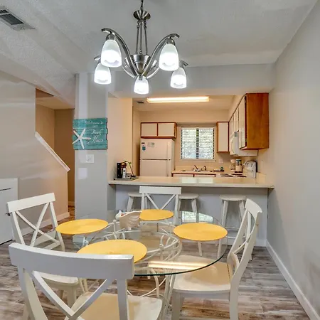 Portside Resort Pet Friendly Rentals By Panhandle Getaways Panama City Beach Room photo